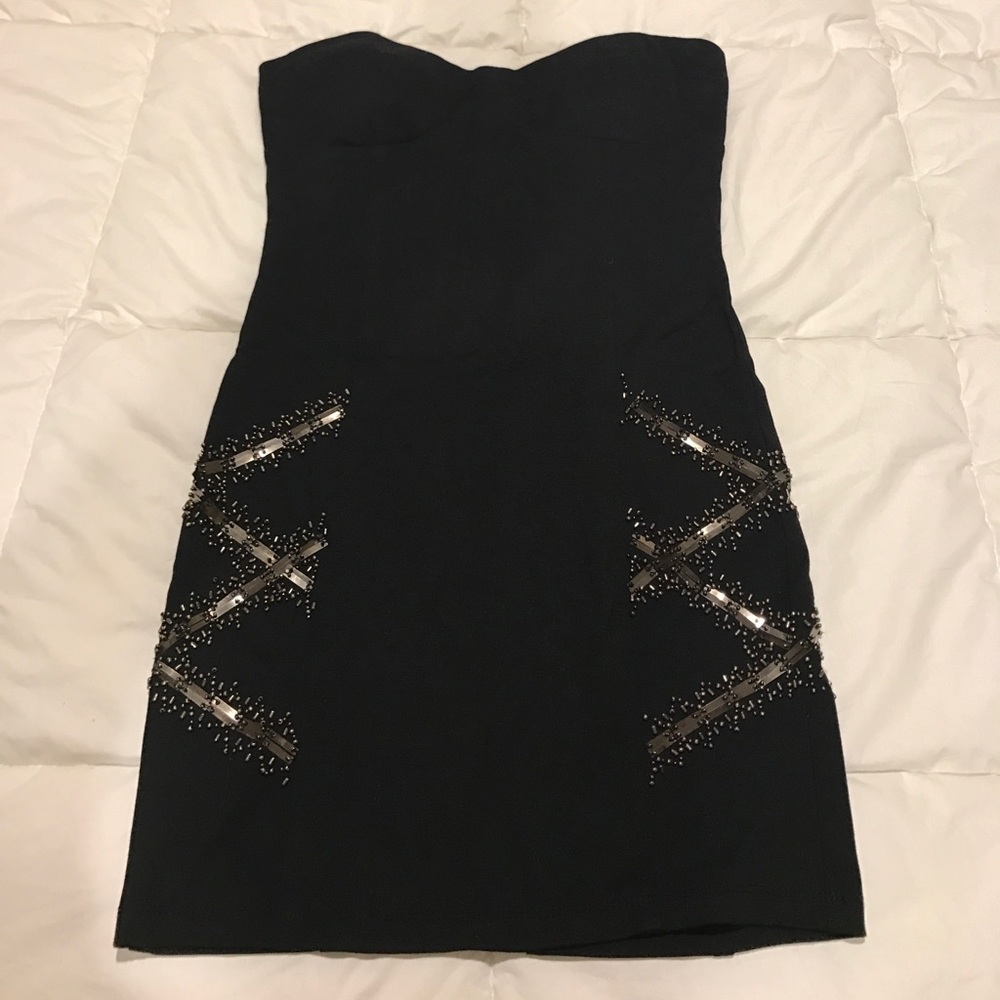 Strapless black sexy dress!