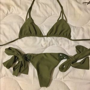 Acacia Locals Top & Anini Bottom SET in Palm XS