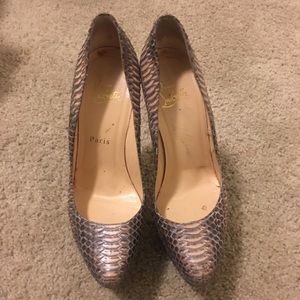 Snakeskin daffodils Christian Louboutin