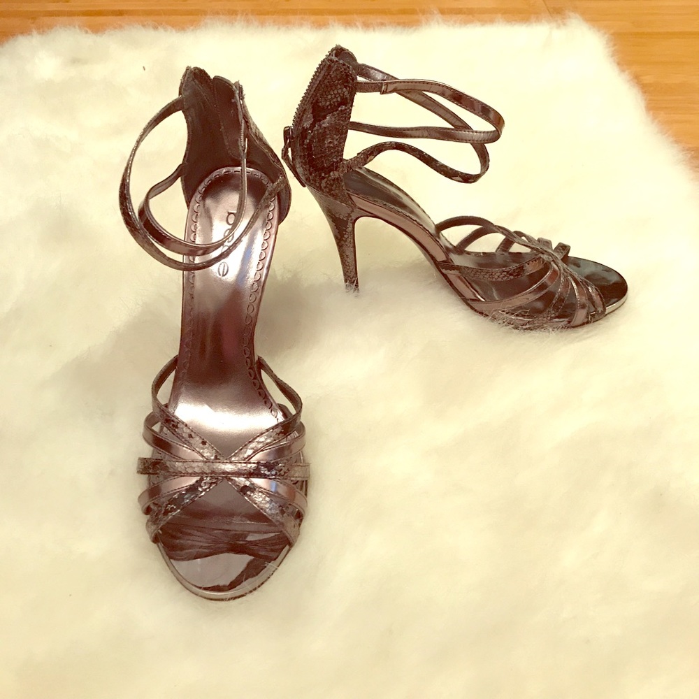 🐍Bebe Strappy Ankle Sandal