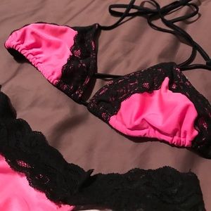 Scrunch butt bikini brand is JELLY