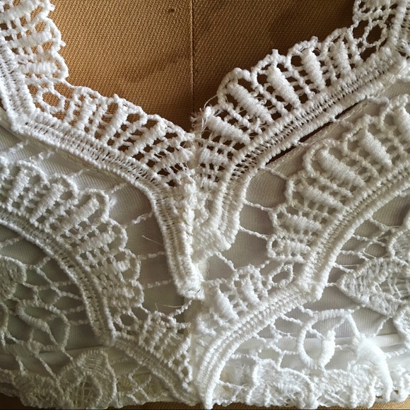 Crochet Lace Crop - Picture 2 of 8