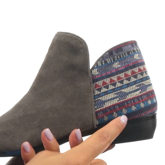 NIB Aztec Grey Distressed Burnished Toe Booties - Picture 5 of 8