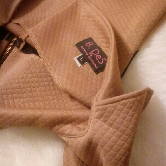 Dress - Picture 4 of 6