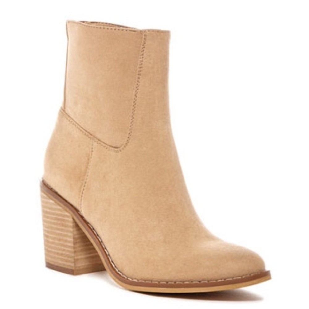 NIB Mid Shaft Block Heel Ankle Boots - Picture 2 of 5