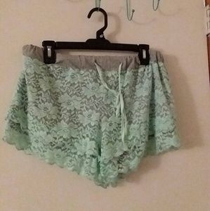 Flowey lace shorts