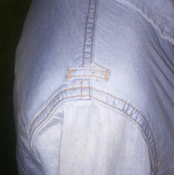 I & M Jeans Button Down Shirt - Picture 5 of 8