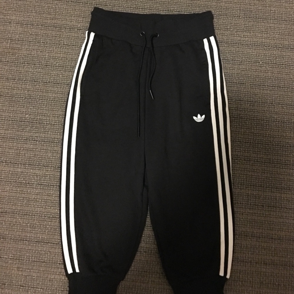 ADIDAS Originals 3/4 Trackpant XS new with tags