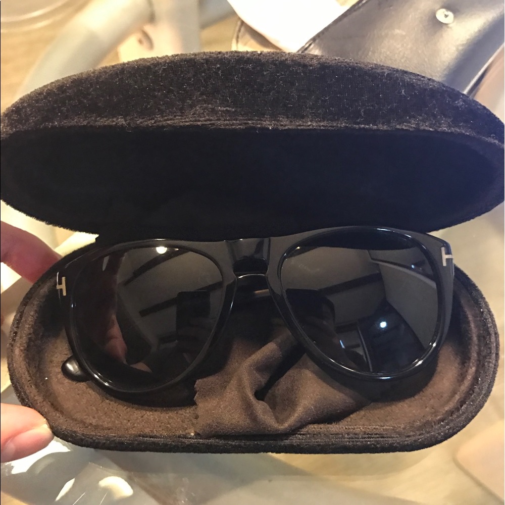 TomFord sunglasses - Picture 4 of 5