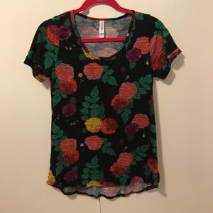 Lularoe Gorgeous Floral Classic Tee