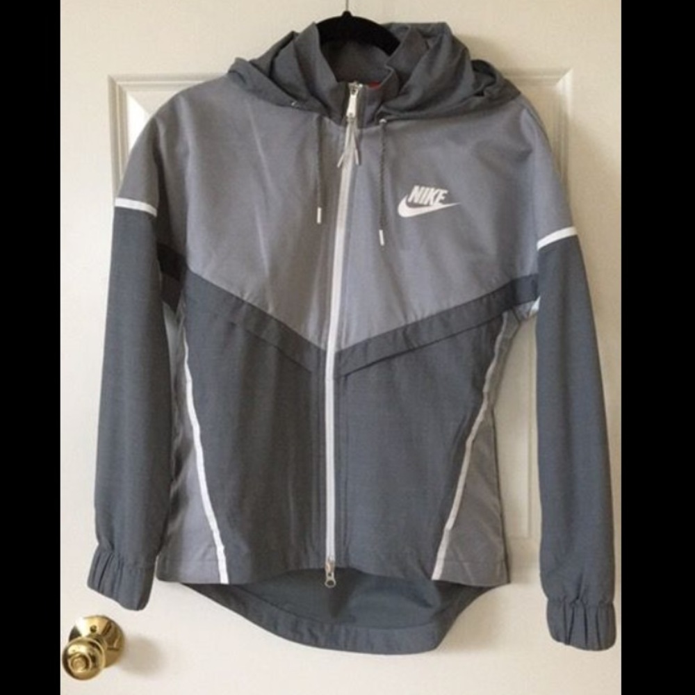 Nike jacket size Small