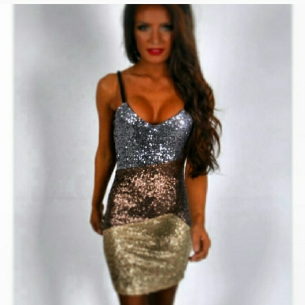 Clarita Metallic Sequin Bodycon Mini Dress NWT