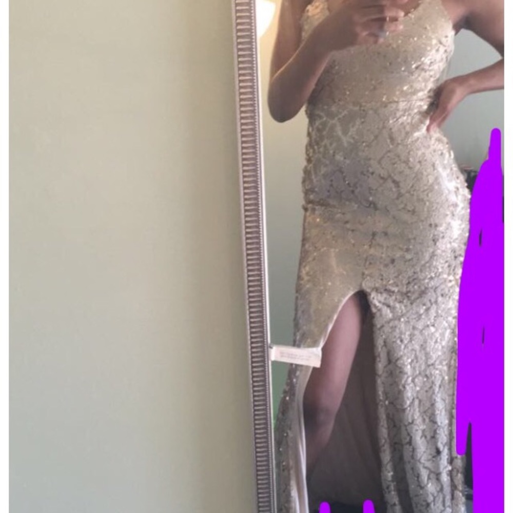 GOLD PROM DRESS// MUST GO PLEASE OFFER