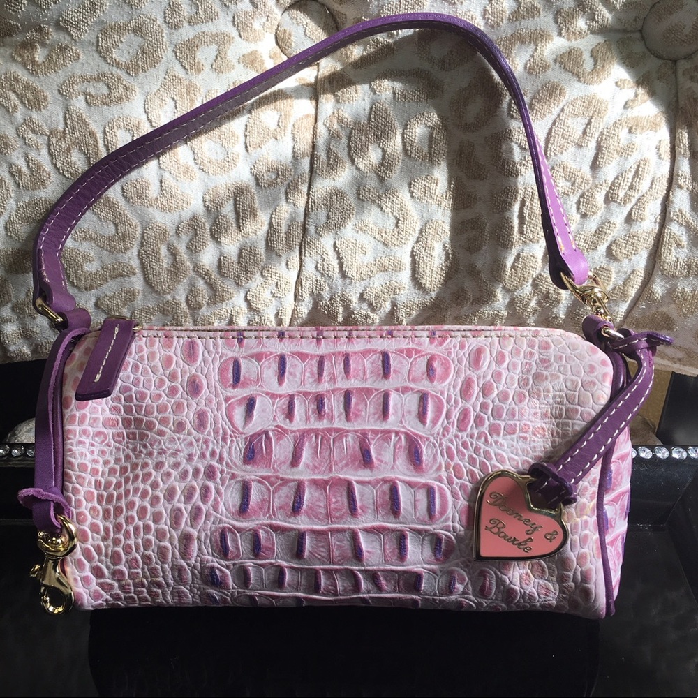 💕💖Dooney & Bourke Mini Barrel Bag