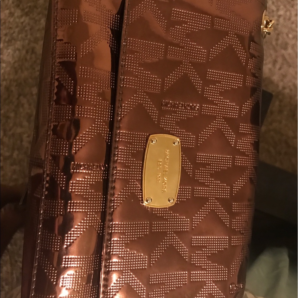 Authentic Michael kors shoulder bag
