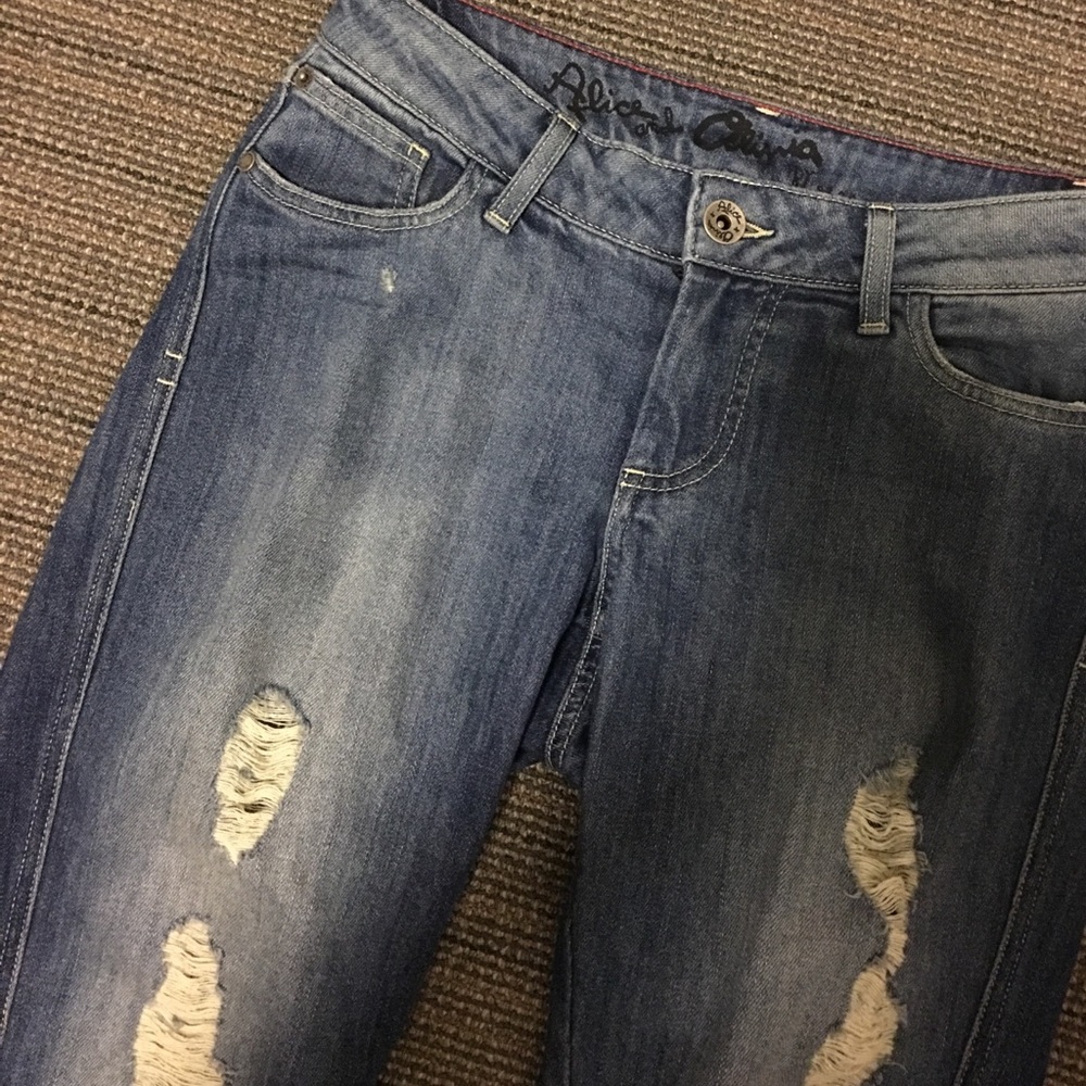 Alice + Olivia Capri Jeans size 2
