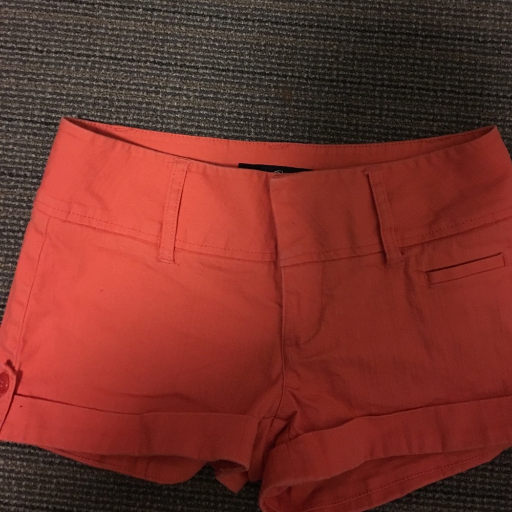 GUESS size 27 shorts