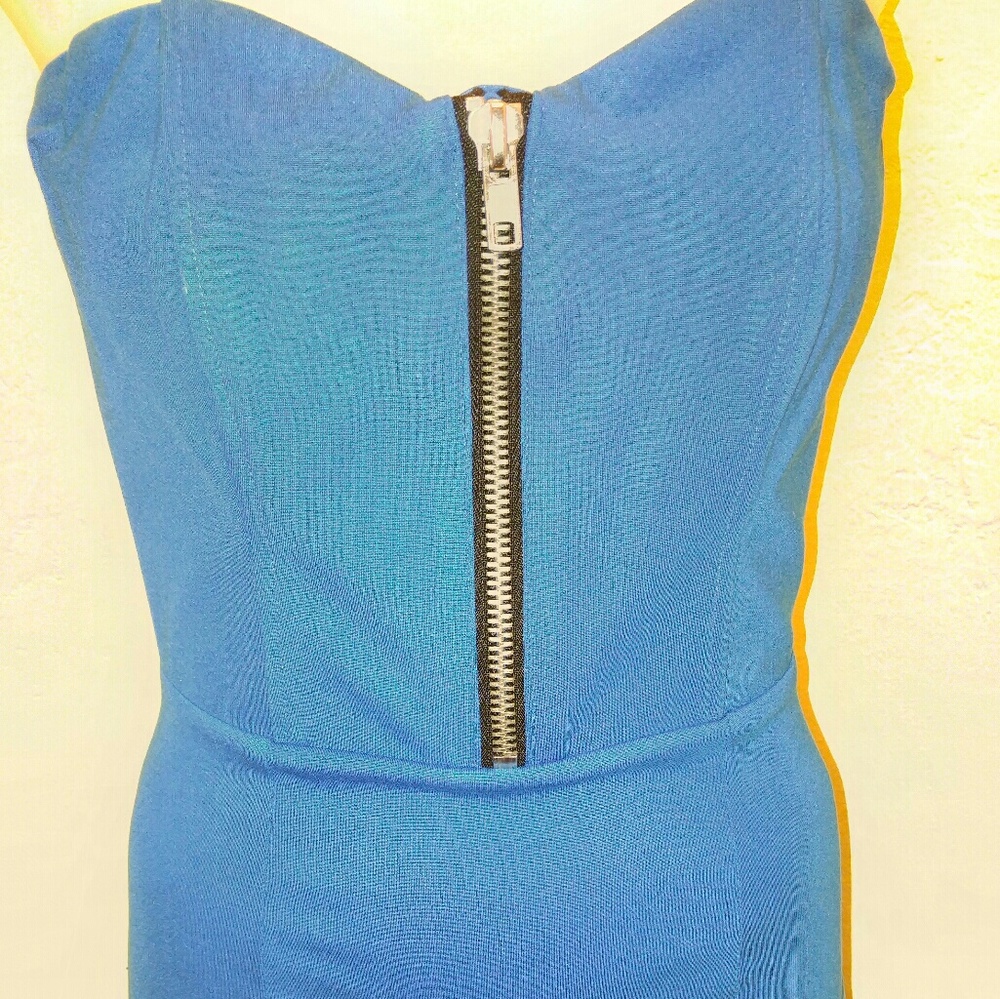 🚫SOLD🚫Strapless dress