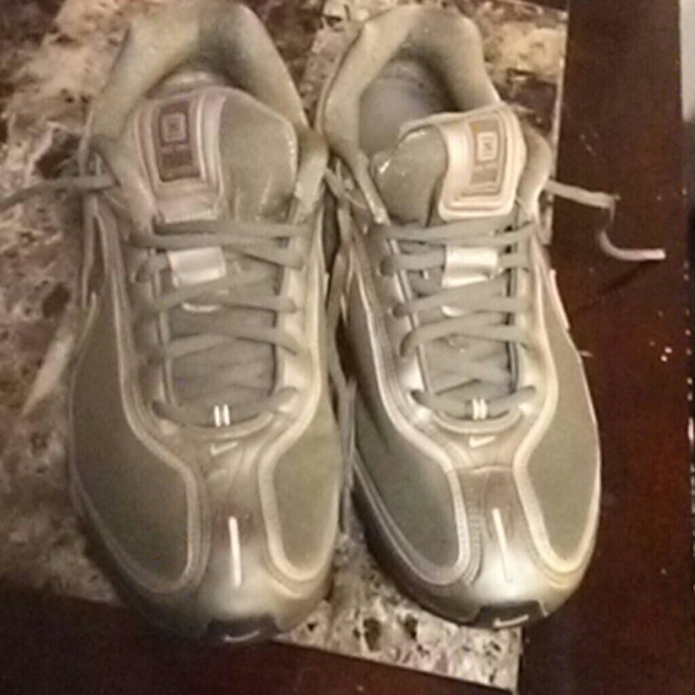 Nike shoxs