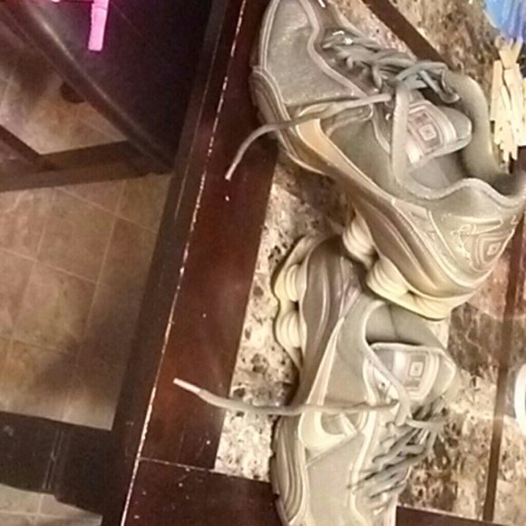 Nike shoxs - Picture 4 of 4