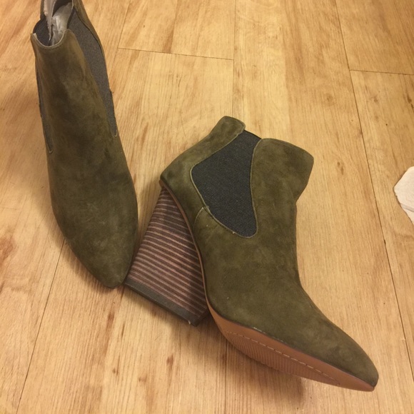 Steve Madden Malik wedge booties 6.5M new - Picture 1 of 4