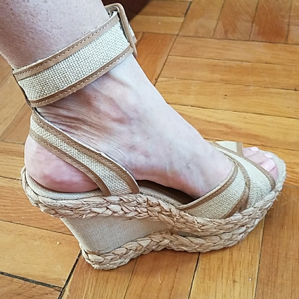 Matisse ankle wrap platform wedge