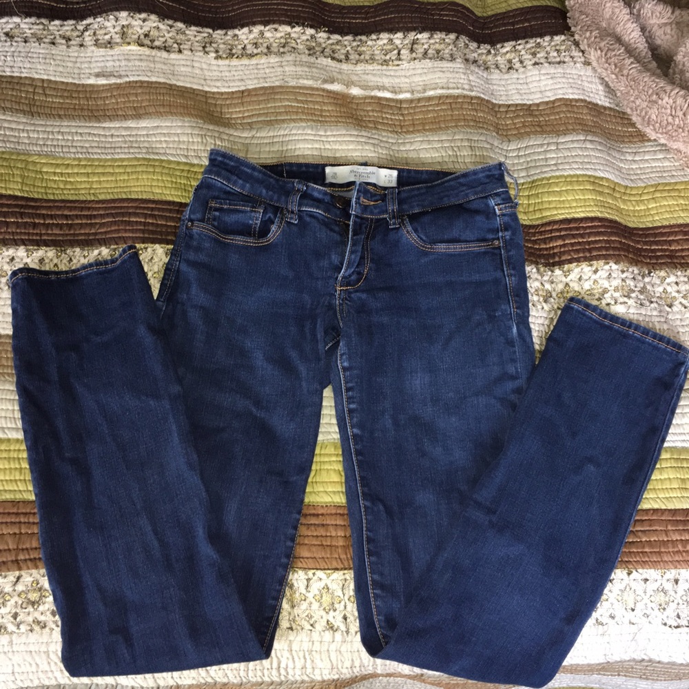 Skinny Abercrombie Jeans Size 2 Dark Wash
