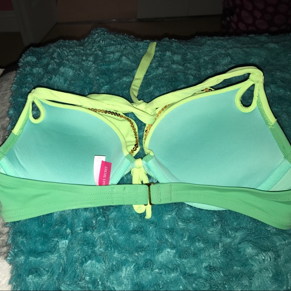 bathing suit - Picture 3 of 5