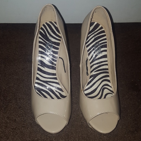 Nude Platform Heels - Picture 2 of 5