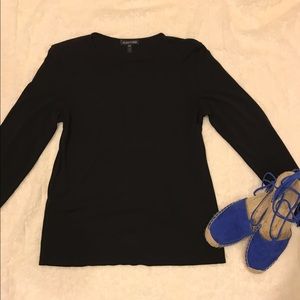 Eileen Fisher black top!