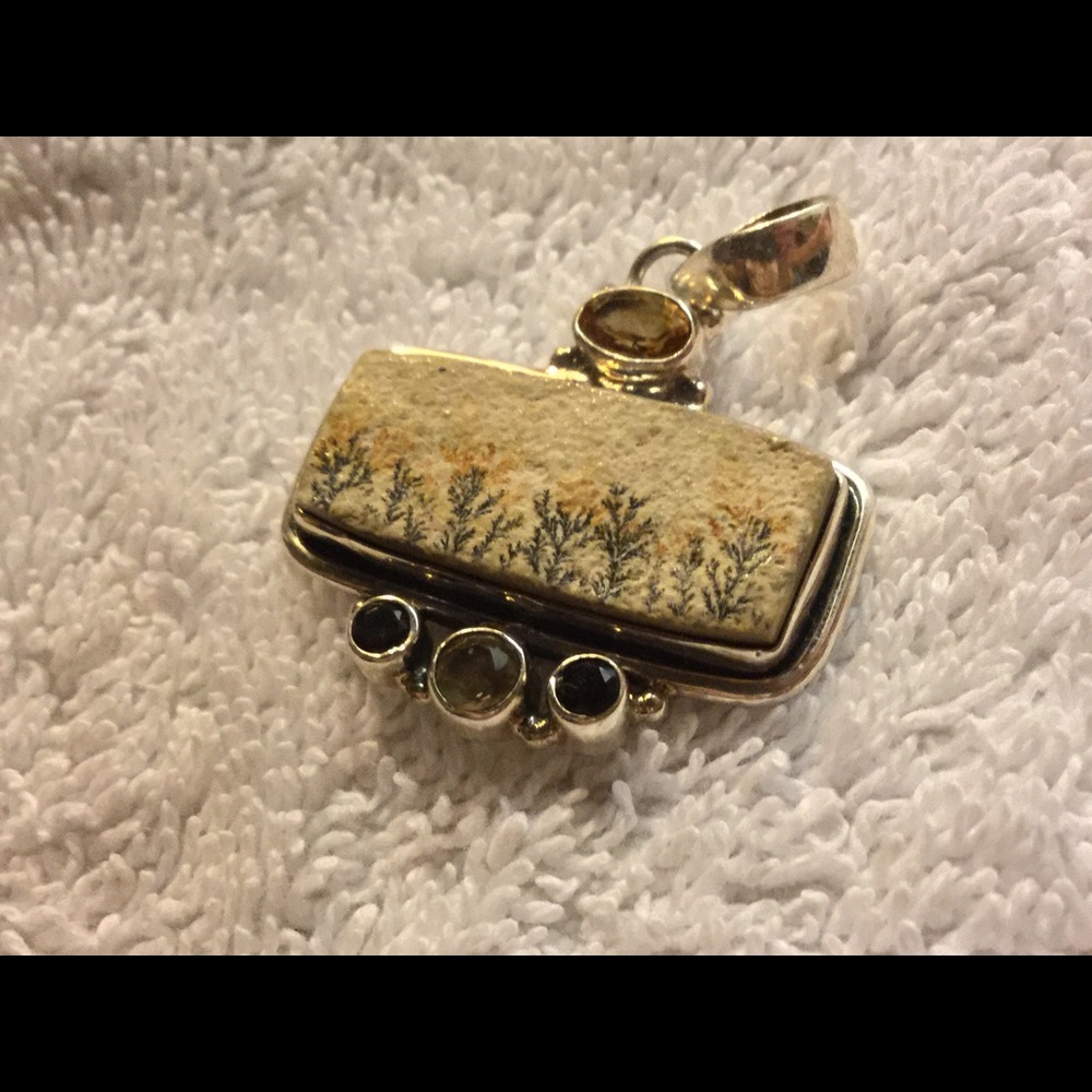 STERLING SILVER HANDGRAFTED GEMSTONE PENDANT