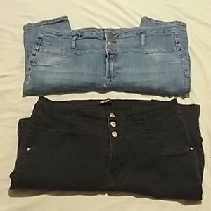 Lot Of 2 Size 16 Refuge Jeans-$10