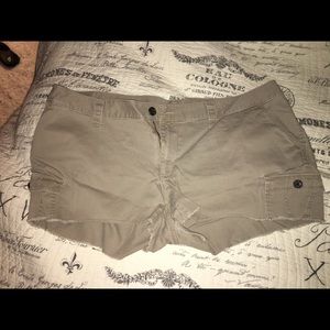 Old navy 3" inseam khaki shorts