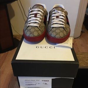 Gucci  men sneakers size 9.5