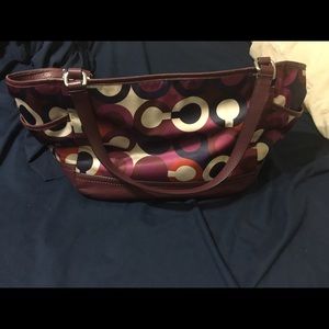 Coach Carrie Tote Bag - F26843