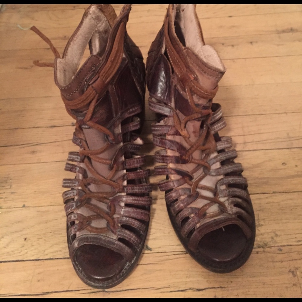 Brand new free bird heeled sandals - Picture 4 of 5