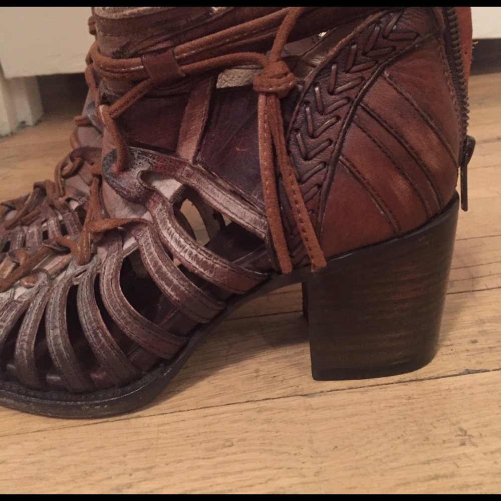 Brand new free bird heeled sandals - Picture 2 of 5