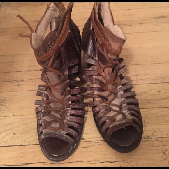 Brand new free bird heeled sandals - Picture 4 of 5