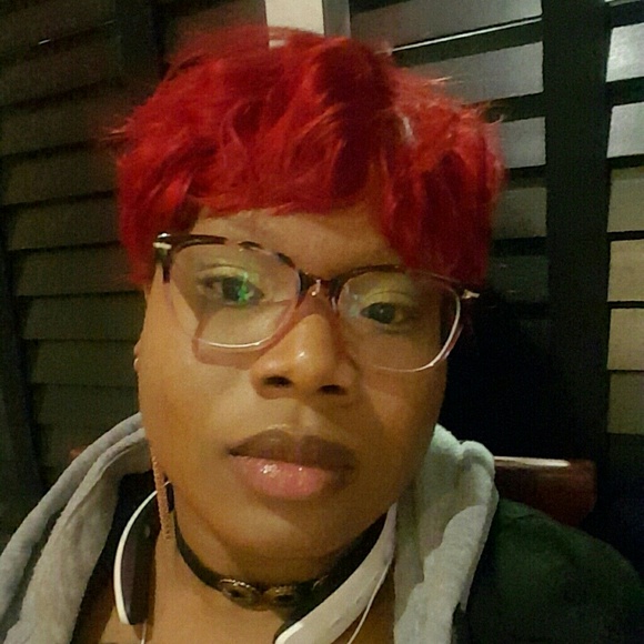 Meet your Posher, Shaneika - Picture 1 of 1