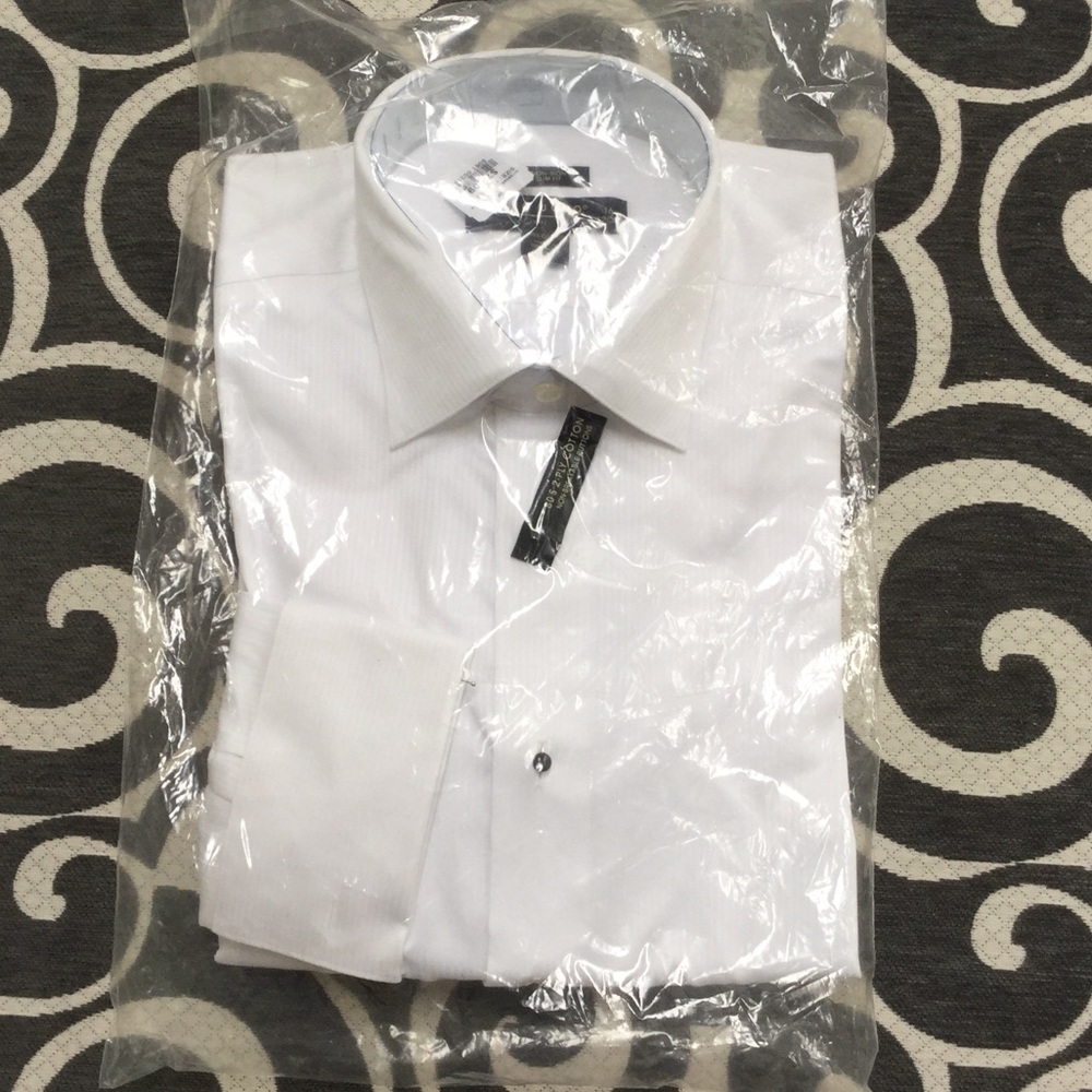 Men's Warehouse Button Up Shirt
