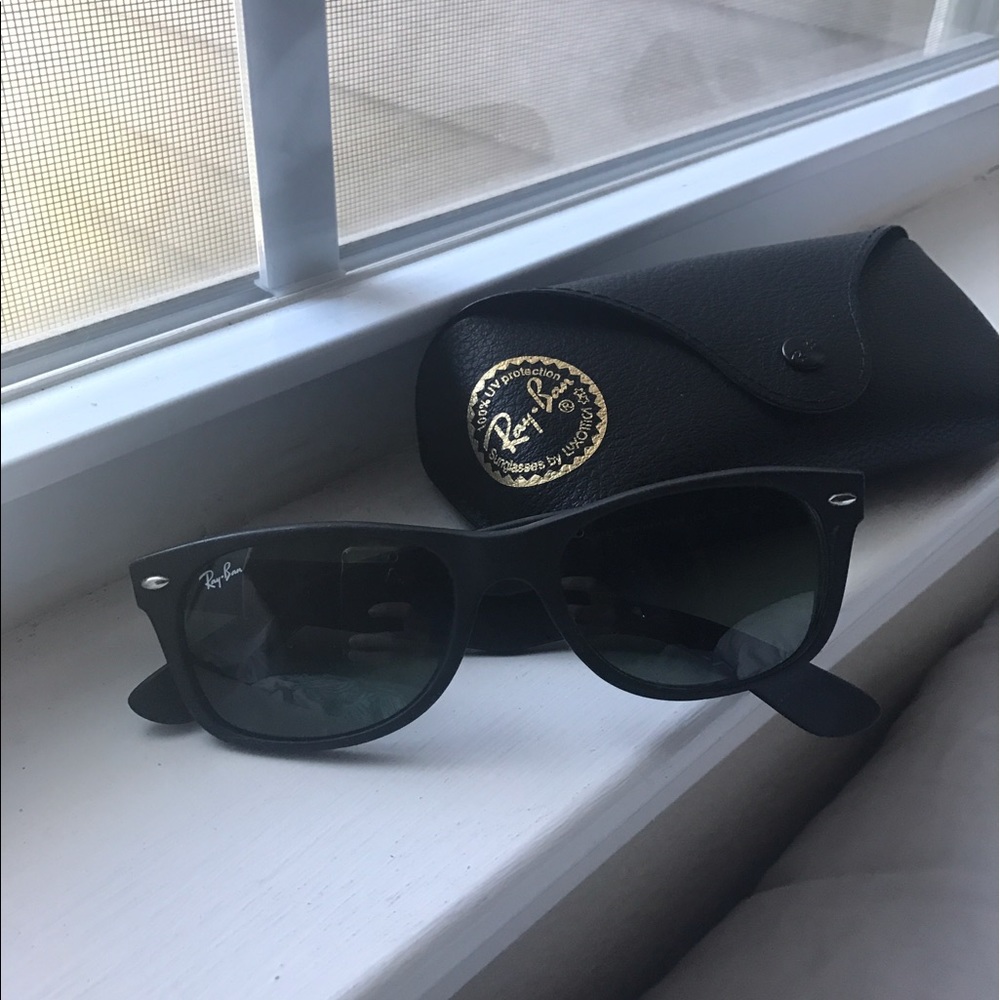 Authentic RayBan Wayfarer