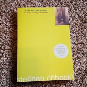 !SOLD! The perks of being a wallflower paperback