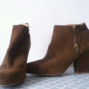 Zara brown suede ankle boots