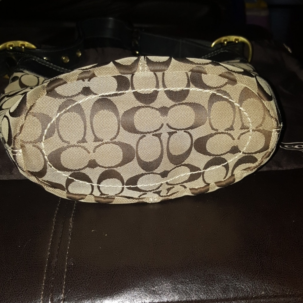 Coach Purse - Picture 2 of 4