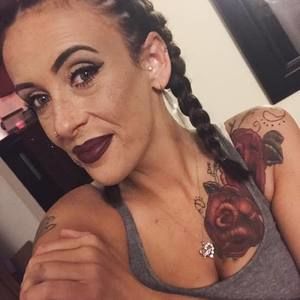 Meet your Posher, Casey