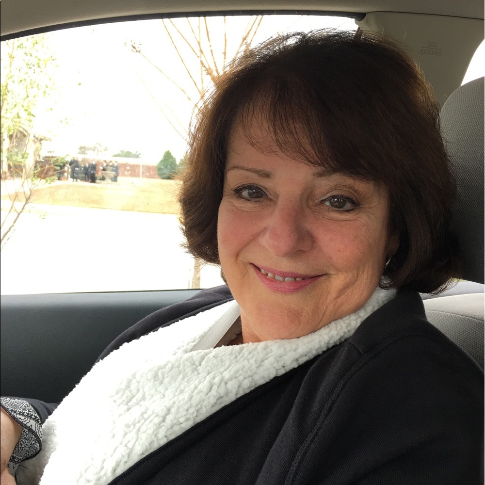 Meet your Posher, Nancy