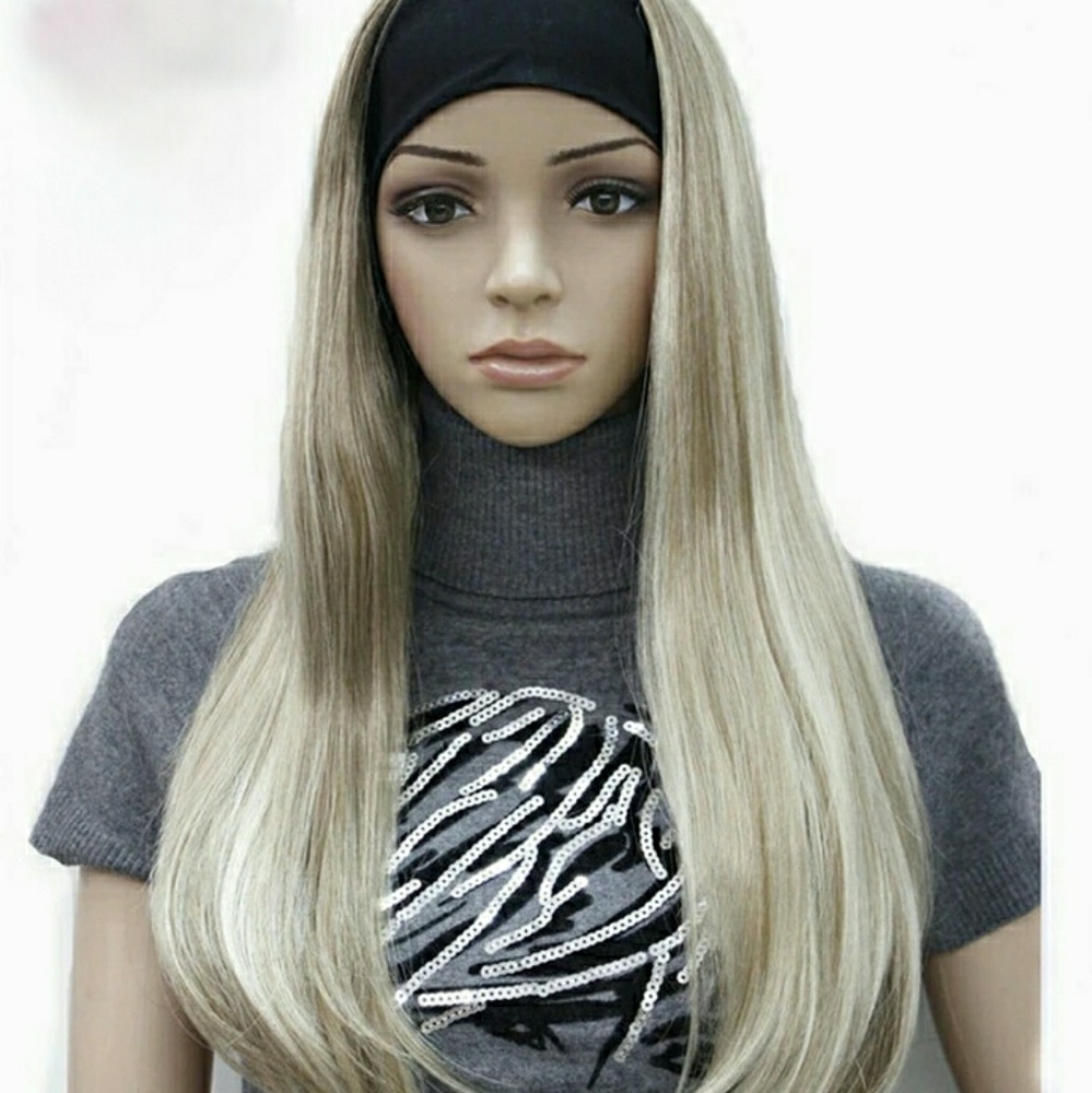 Blonde 3/4 long synthetic wig