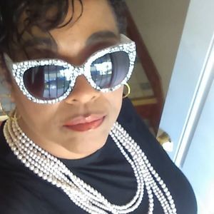 Meet your Posher, Khani