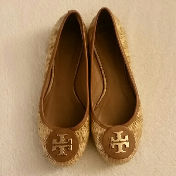 Tory Burch Shoes - Tory Burch Leather Upper/Straw Flats.Make an offer
