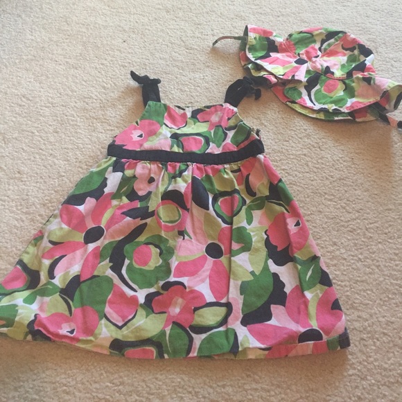 Gymboree Other - Little girls matching dress and hat